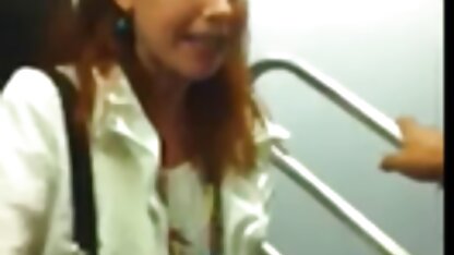 Keine blonde Frau sehr verärgert in der gratis teenporno