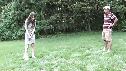 Ich freue mich auf das Mädchen auf dem Golfplatz dralle reife weiber