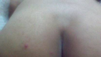 Frau Arabische masturbation im Badezimmer