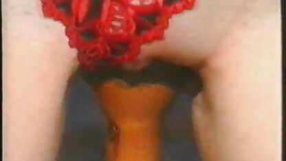 Mit dem Bettpfosten kostenlose sexfilme mit jungen frauen