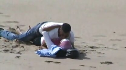 Arab mit Mädchen am Strand grosse busen gratis