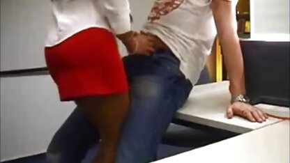 Schöne Flugbegleiterin gefangen auf Kamera ficken alleine sex machen